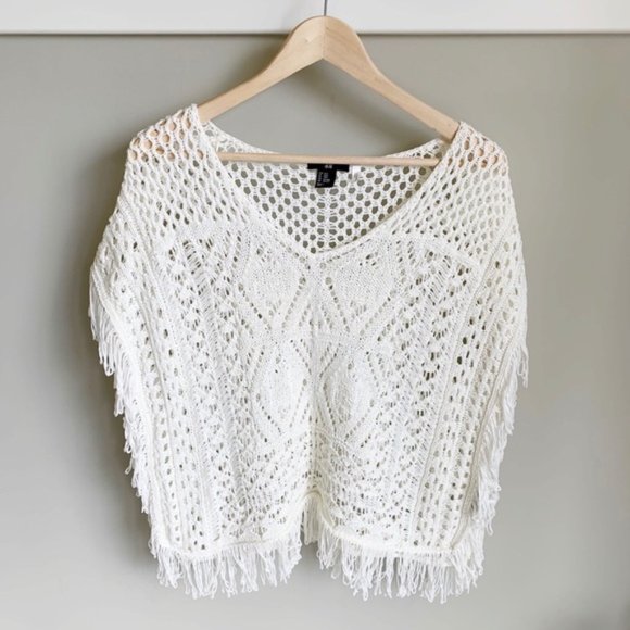 H&M Tops - Crochet Ivory Fringe Poncho V Neck Boho